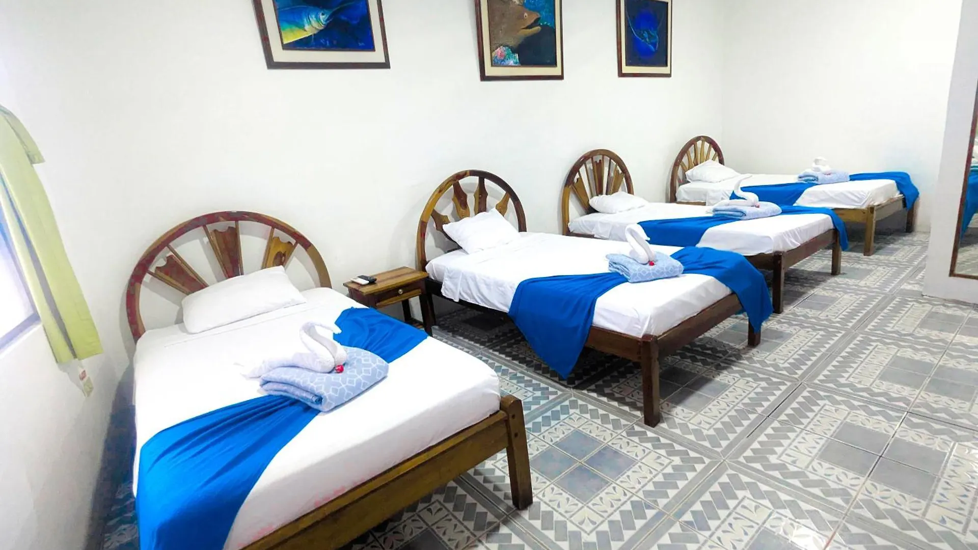 Hostal Gardner Puerto Ayora  Hostel Puerto Ayora (Galapagos Islands)