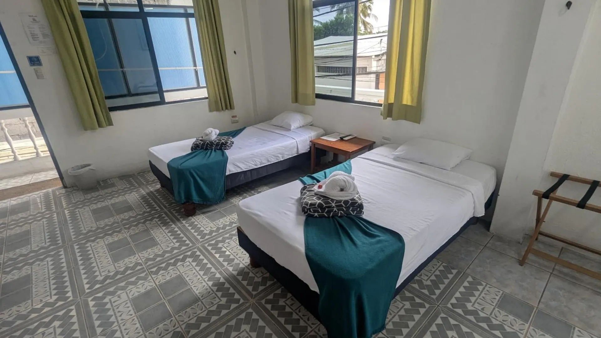 Hostal Gardner Inn Puerto Ayora  Puerto Ayora (Galapagos Islands)